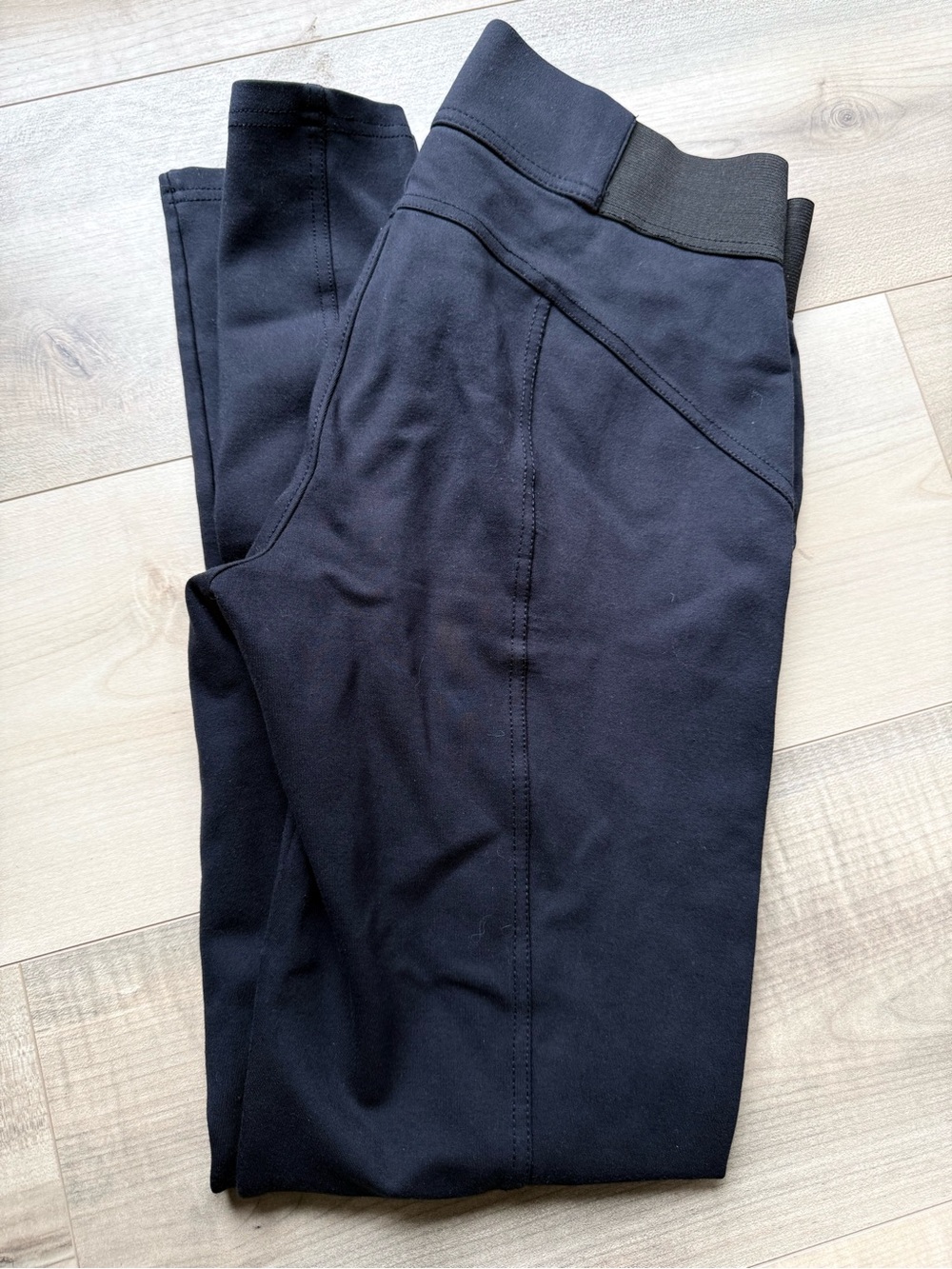 Vera Wang Navy Athletic Jogger Pants